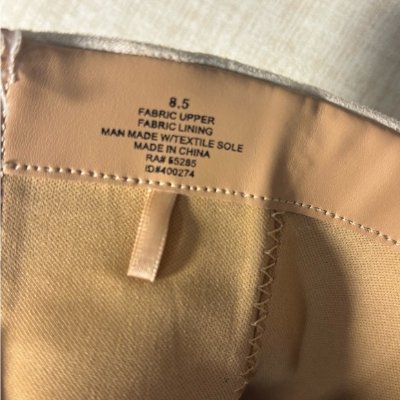 Express Cream Heeled Boots with Black Toe - Picture 7 of 7